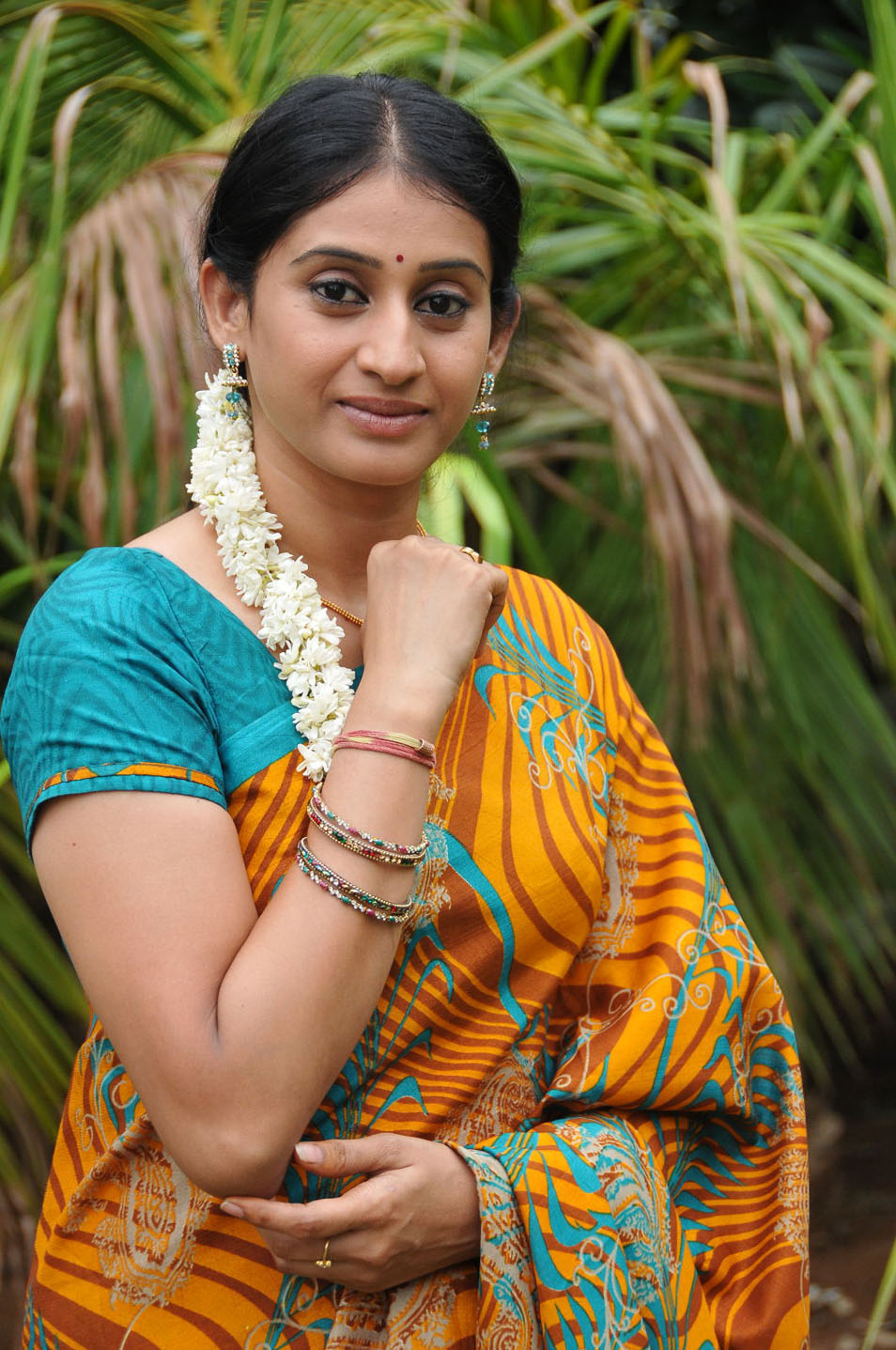 Actress Meena Kumari Latest PhotoShoot Pics TeluguCinemas in actress-meena-kumari-latest-photoshoot-pics-telugucinemas-in