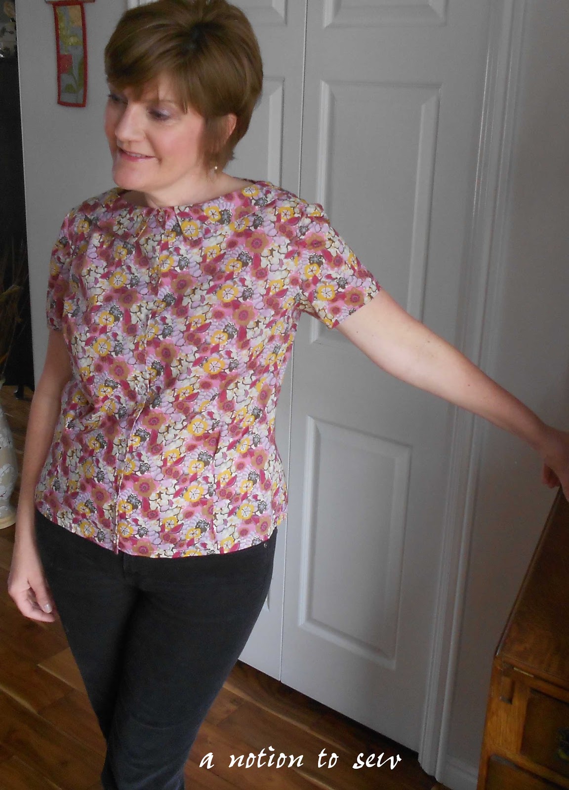 a notion to sew: Another Sassy Librarian Blouse