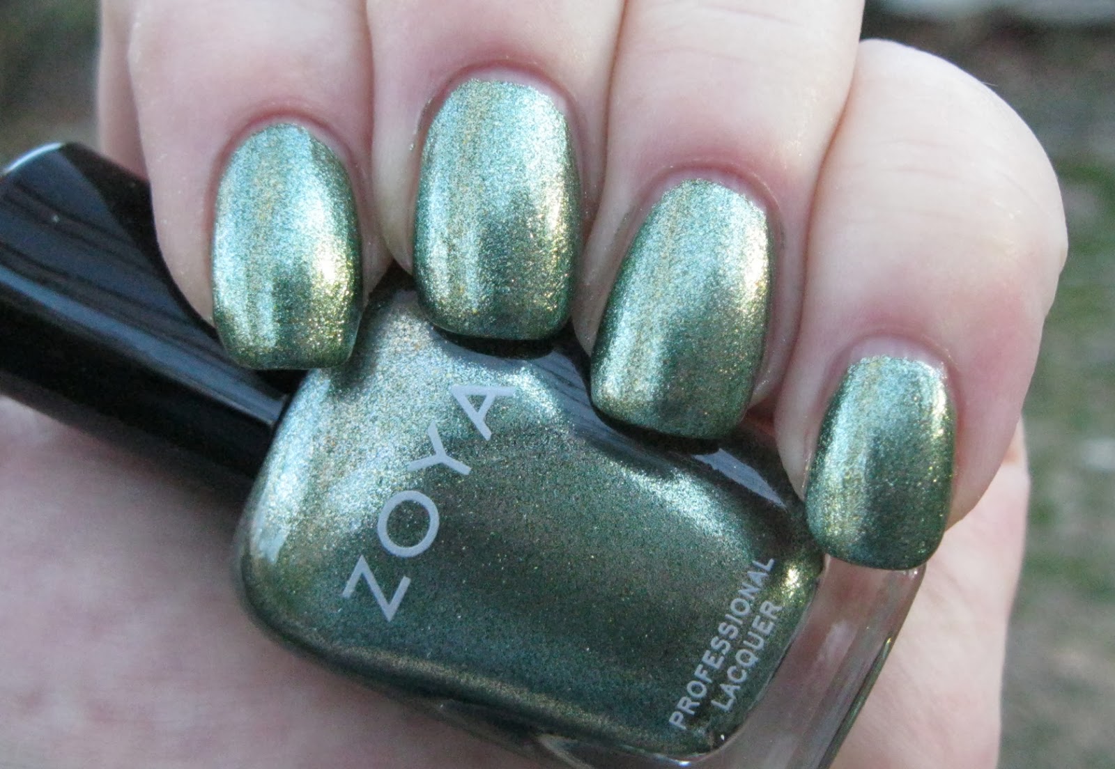 Lacquer Slacker Liz A Bevy of Zoya Swatches (picture heavy)