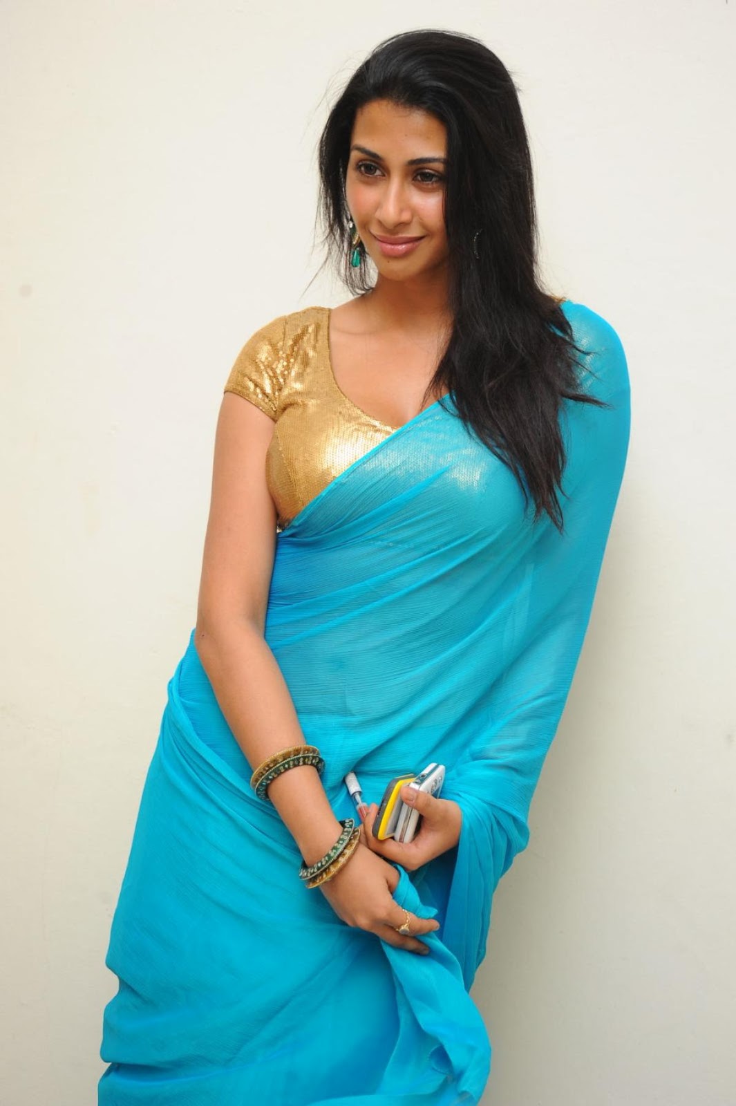 Latest Mp3 Songs Gayathri Iyer Latest Hot Photoshoot