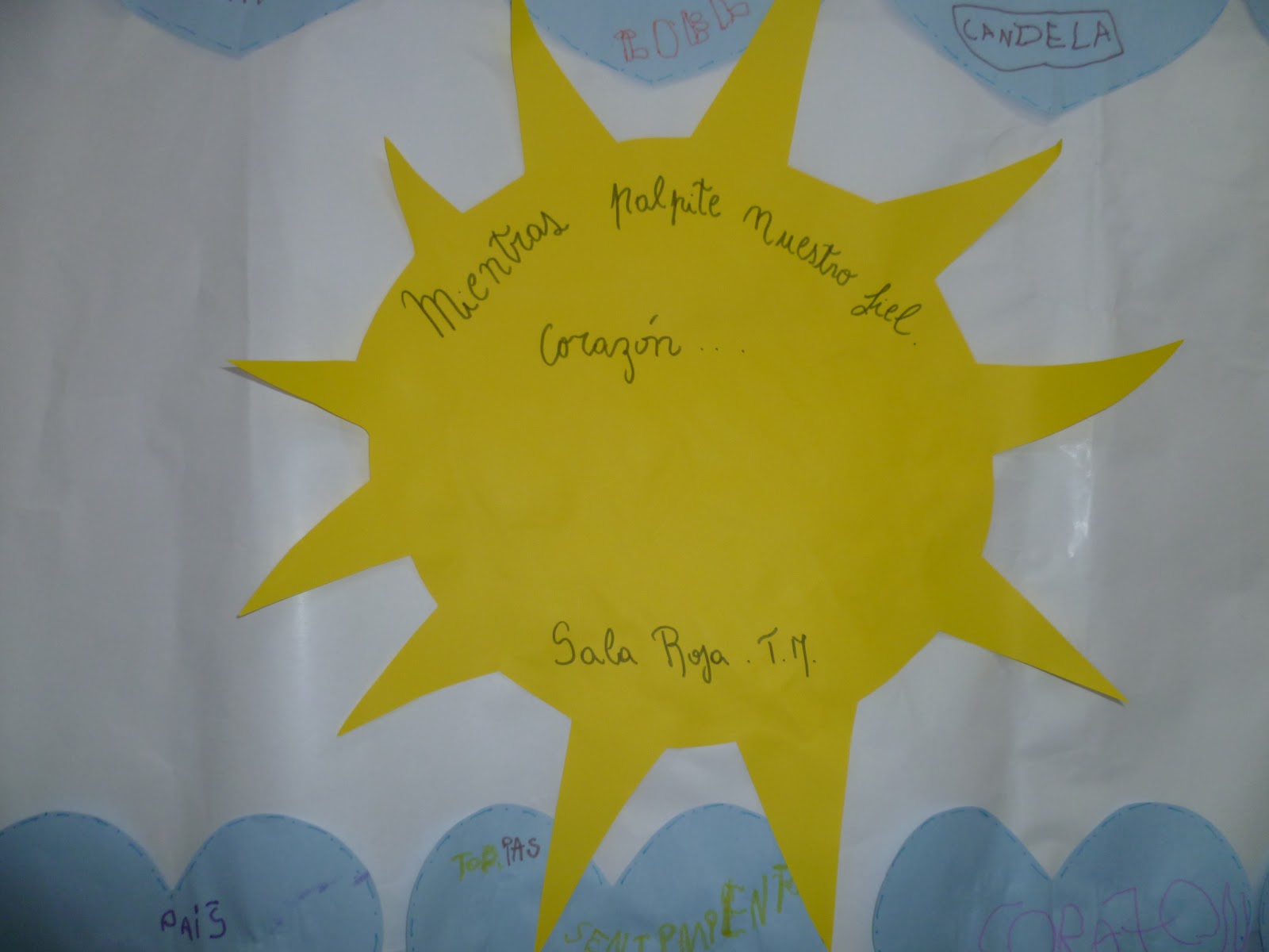 Socorritos: Adornamos el Jardín en el Día de la Bandera!