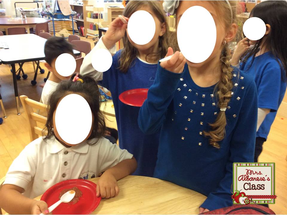 Making Applesauce Mrs. Albanese's Kindergarten Class