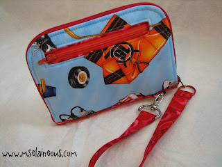 Dream Tapestry Smartphone Wristlet main image 1