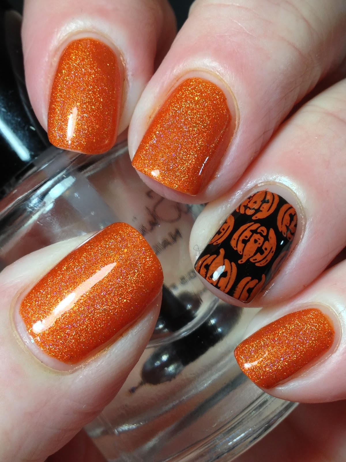 Canadian Nail Fanatic: Cute Halloween Pumpkins!