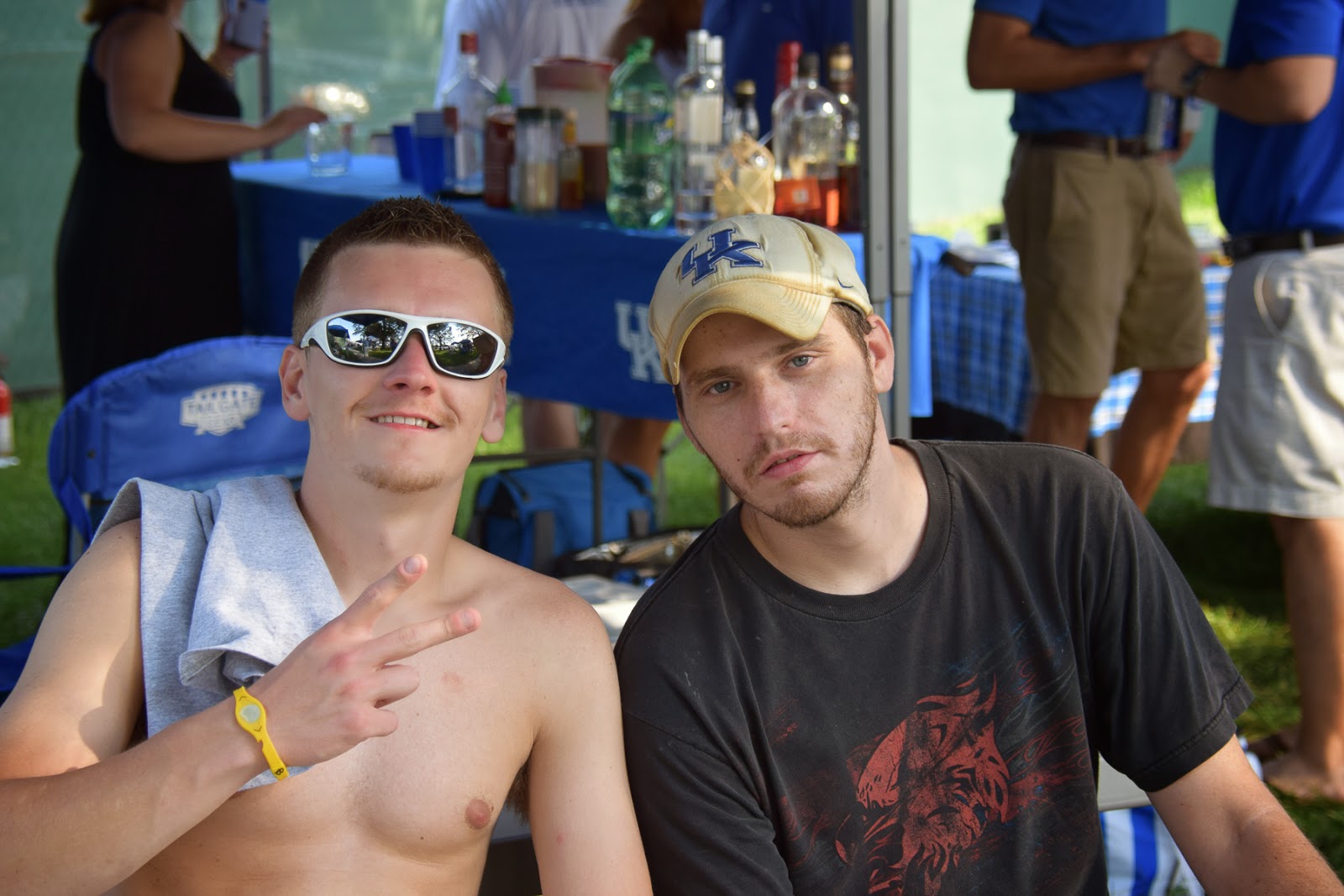 Photos by Alex Orlov UK Football Tailgating