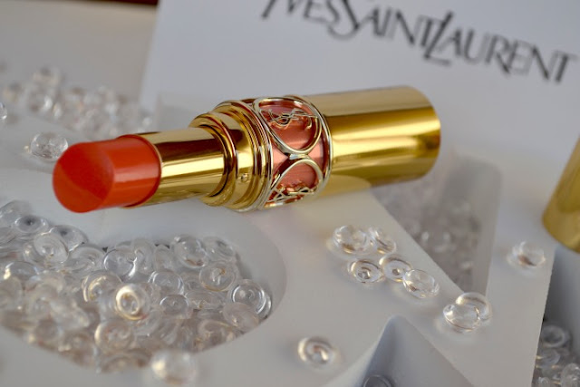 Rouge_Volupté_Shine_YSL_Premios_Belleza_VOGUE_02