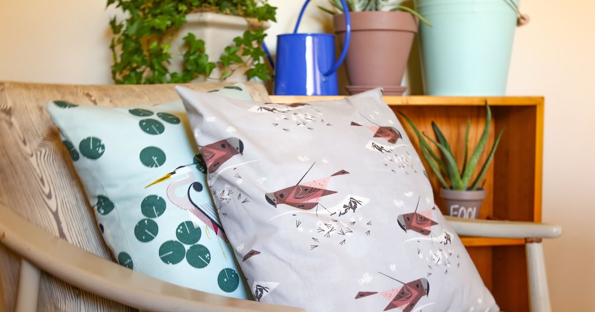 Simple and Easy Pillow Cover Tutorial!