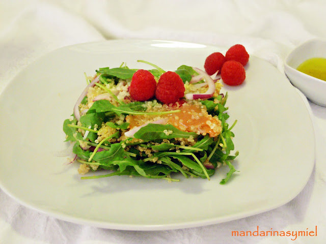 Ensalada De Quinoa, Rúcula Y Salmón
