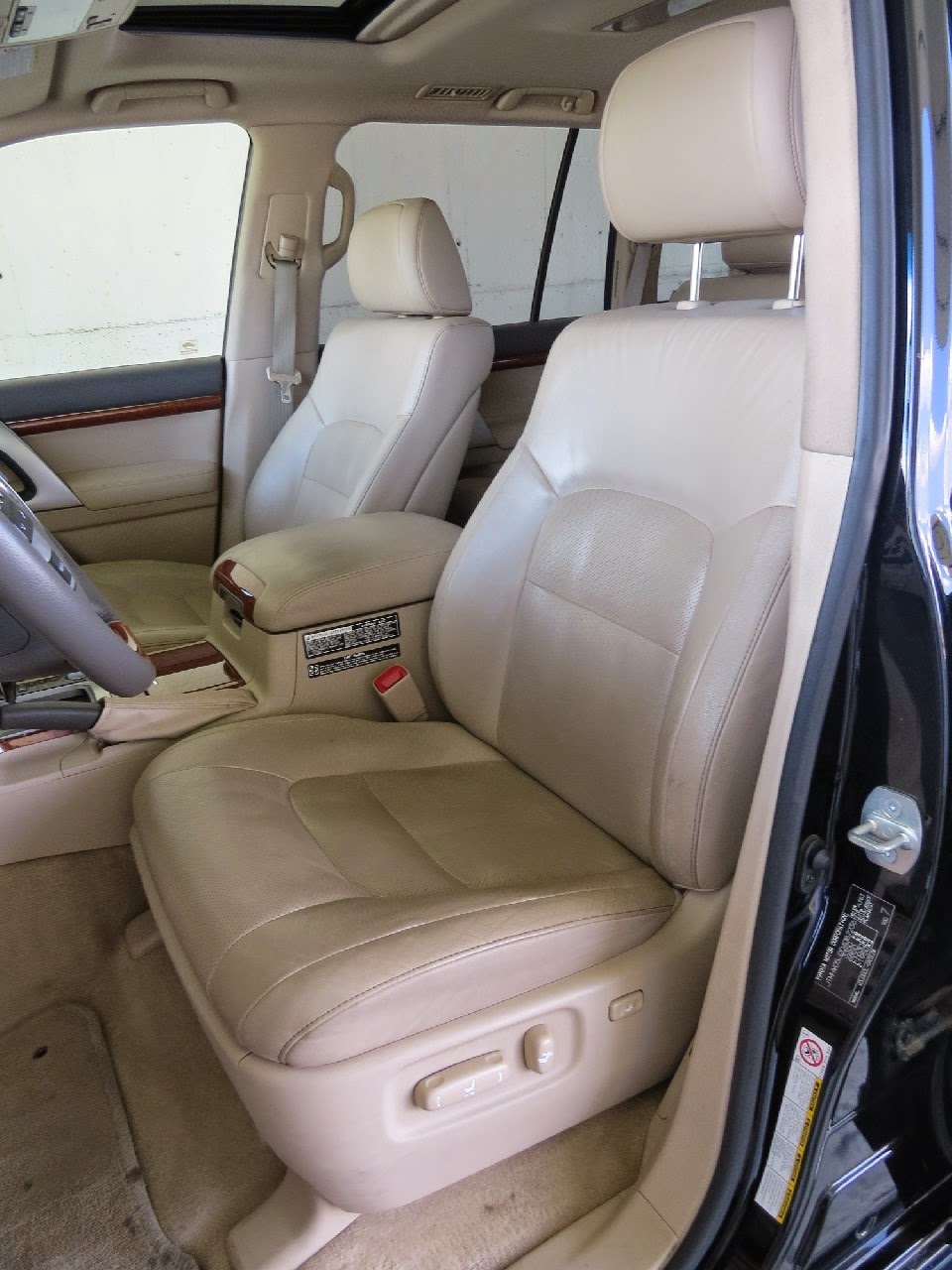 Agamemnon Toyota Land Cruiser V8 D4D