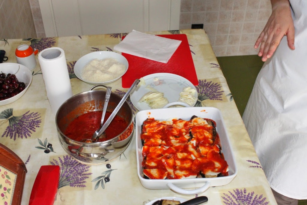 Mama Isa teaches how to make Eggplant Parmigiana