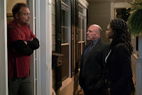 Vincent D'Onofrio, Dean Norris and Kimberly Elise in Death Wish (2018)