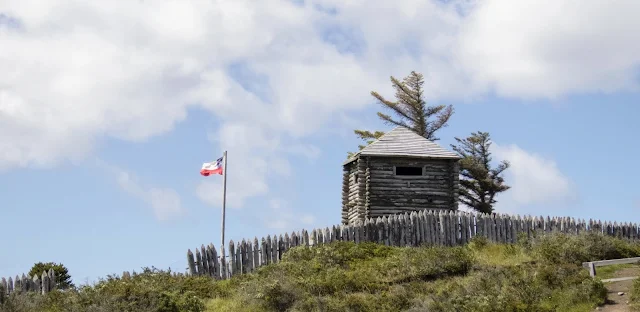 2 weeks in Patagonia: Wooden replicas of the original settlements in Fort Bulnes outside Punta Arenas Chile