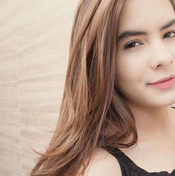 Biodata Steffi Zamora Lengkap Artis Cantik Personil Elovii
