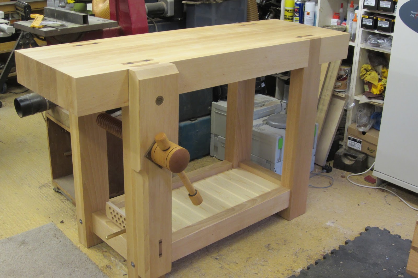 David Barron Furniture: Roubo Work Bench Finished!