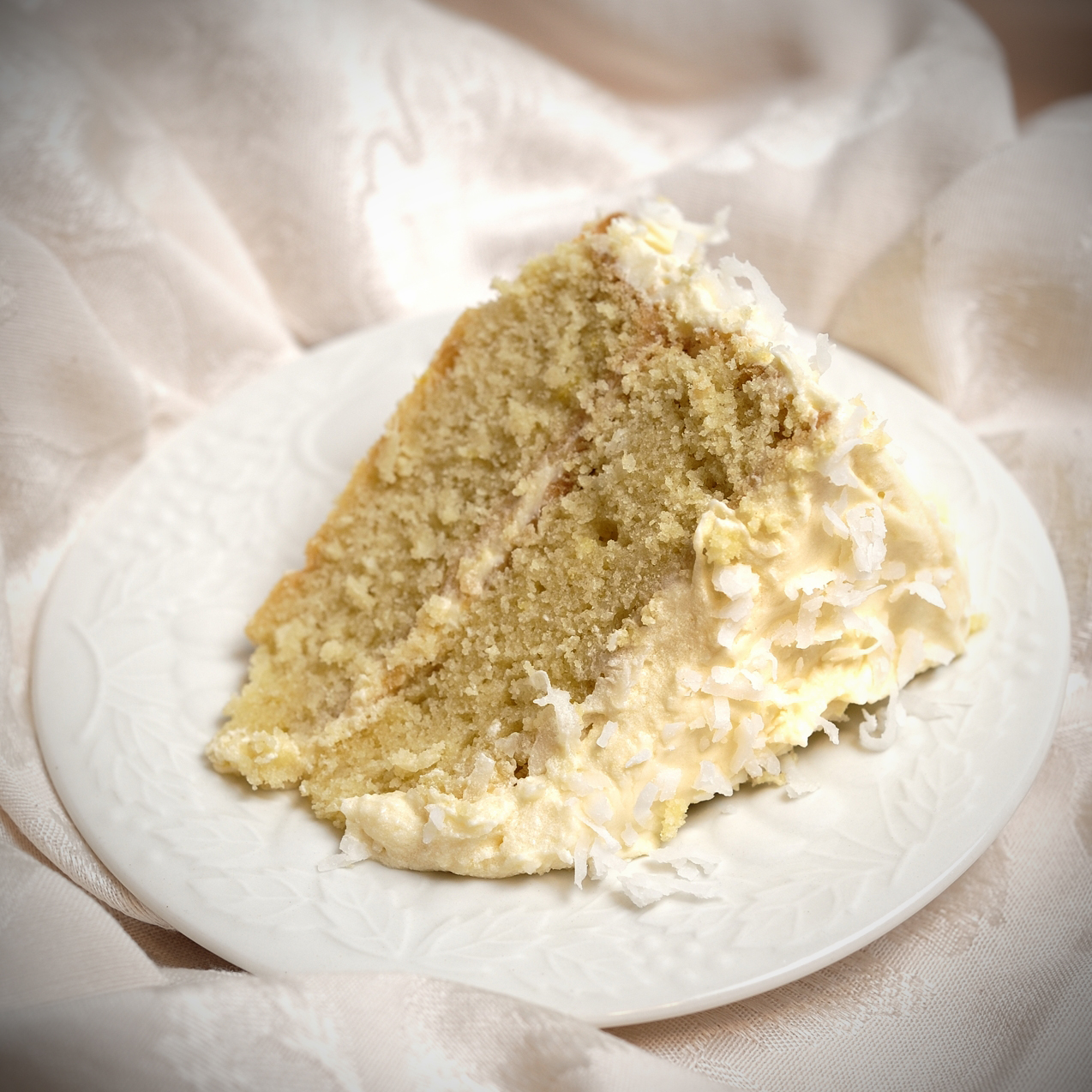 PiX FiZ Vegan Coconut Cake with Buttercream Frosting