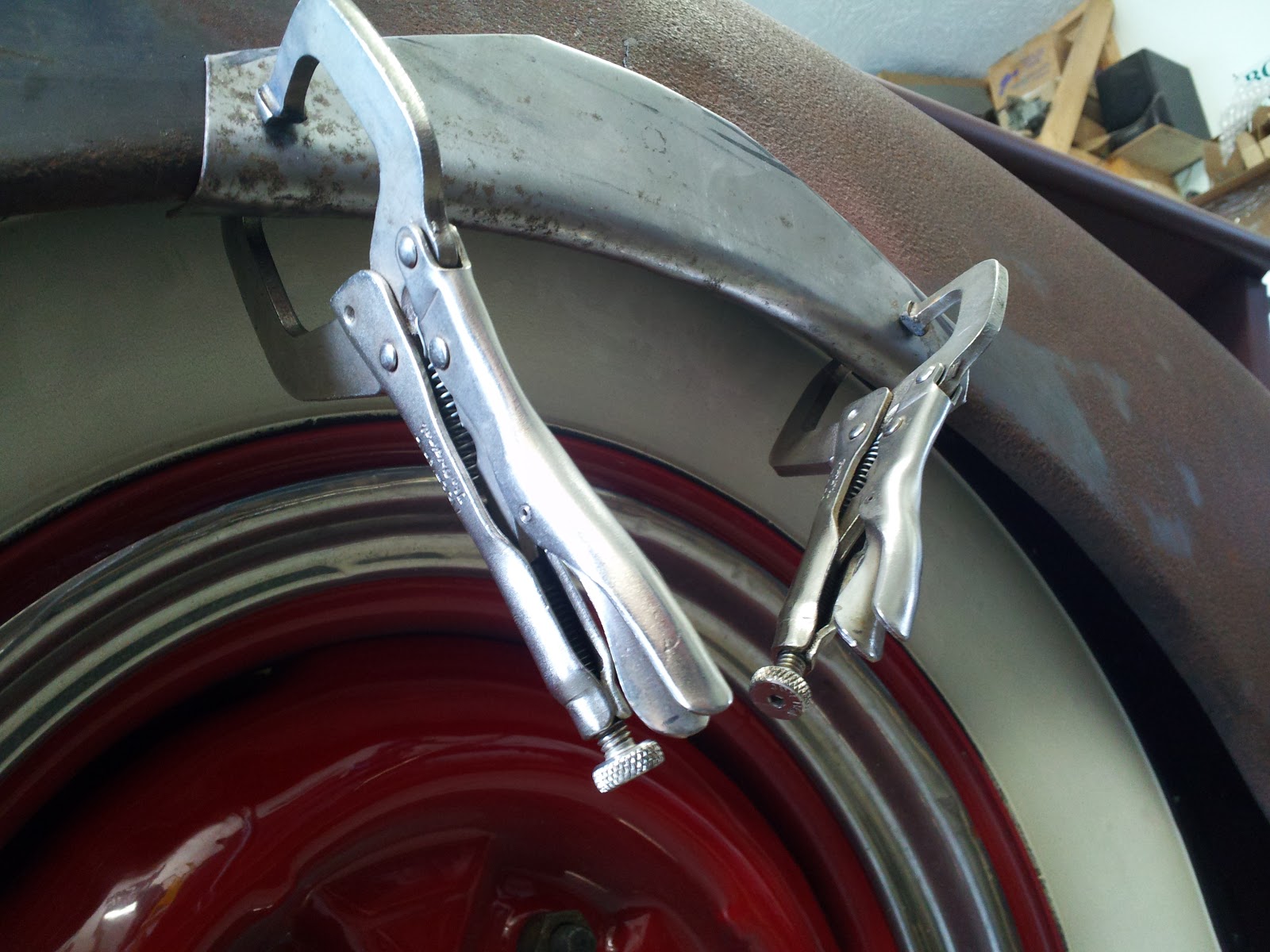 Vintage Metalworks '40 fender fix...