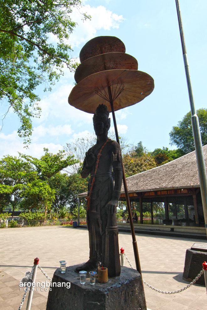 pendopo agung trowulan mojokerto