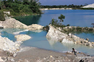 danau kaolin belitung