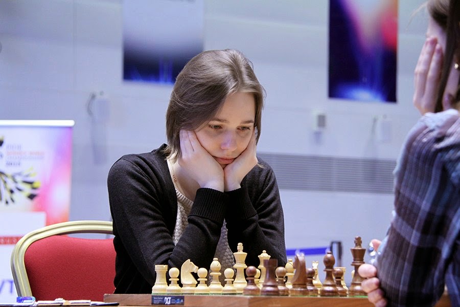 Carlsen e Koneru Vencem os Campeonatos Mundiais de Xadrez Rápido