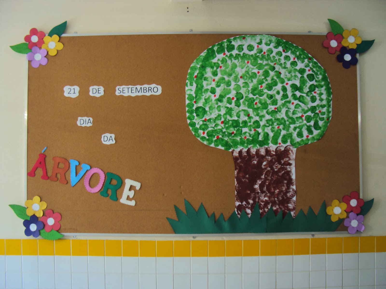 EMPEF MARCELINO BIANCARDI: Mural do dia da árvore