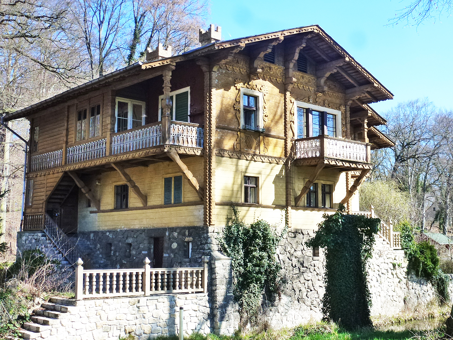 Grenzerfahrungen Zwischen Schweizerhausern Und Berliner Mauer