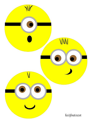 Have dinner with your favorite Minions with this printable plate insert.  Add your minion to the bottom of a glass plate and enjoy some fun tonight.