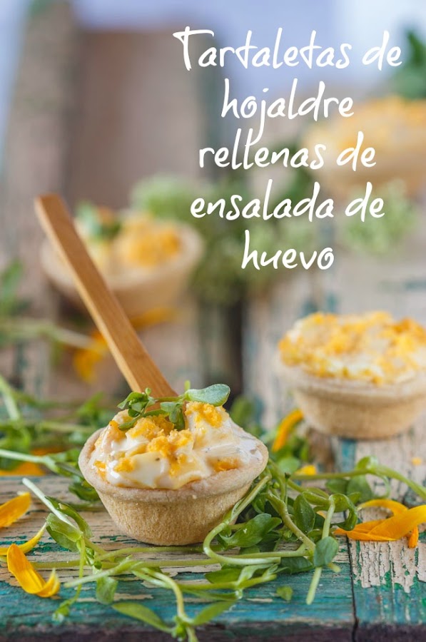 Tartaletas rellenas de ensalada de huevo. http://www.maraengredos.com/