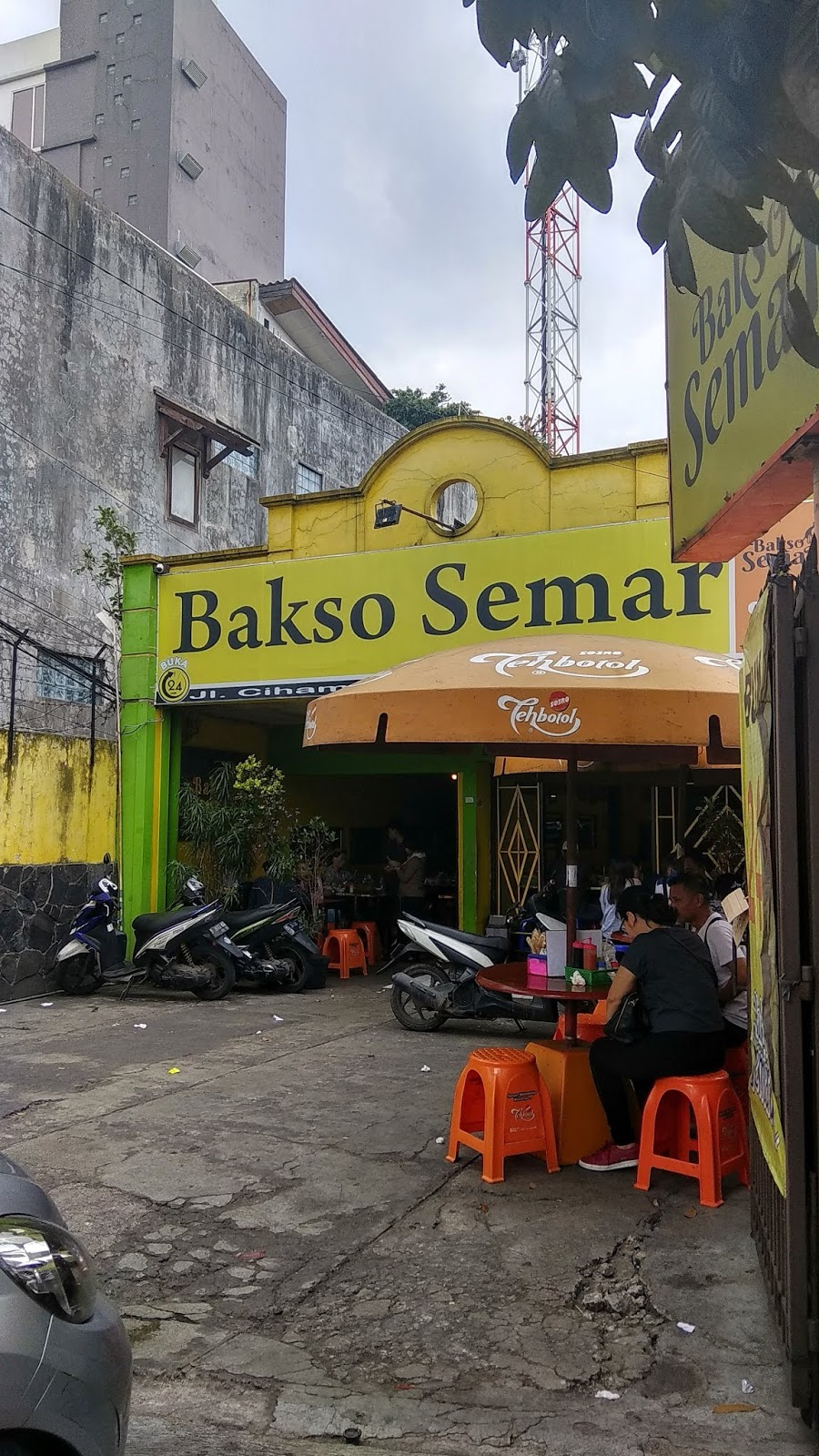 cafe hits bandung, cafe instagramable bandung, jalan jalan bandung, ke bandung dua hari, wisata kuliner bandung