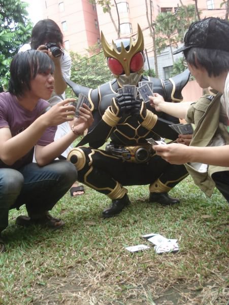 Cerita Lucu Terbaru: 3 Foto Satria Baja Hitam Paling Kocak