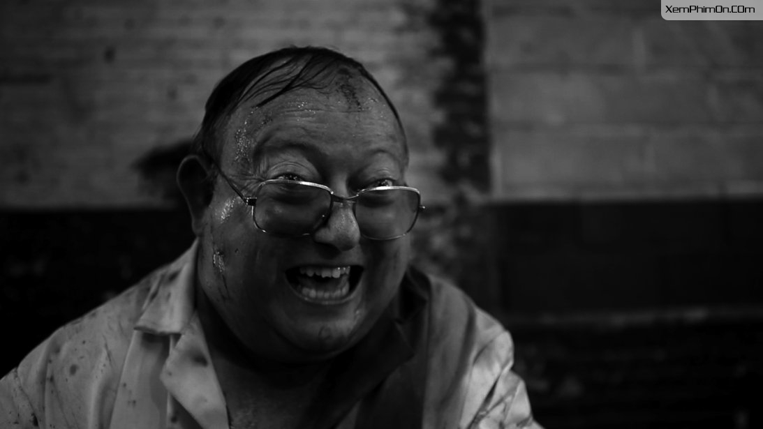 Con Rết Người 2 - The Human Centipede 2
