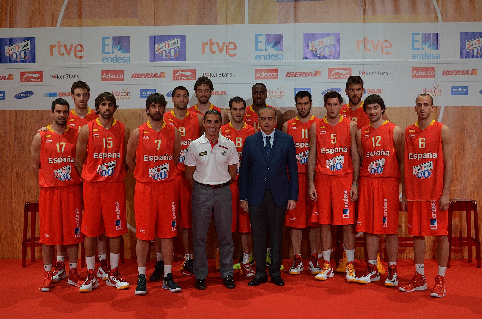 Deportes con Historia Baloncesto / Olor a Juegos Olímpicos Deportes con Historia Baloncesto / Olor a Juegos Olímpicos