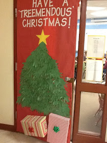 Creativity is Contagious...Pass it On: Christmas Door Decor-better late ...