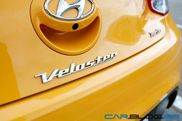 2013 Hyundai Veloster Turbo Yellow