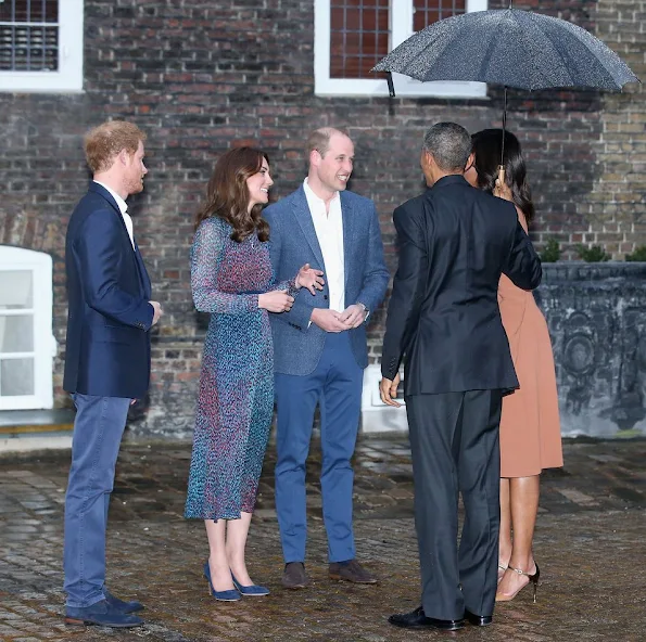 US President Barack Obama, First Lady Michelle Obama, Prince William and Kate Middleton and Prince Harry attend a dinner at Kensington Palace