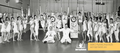 UNICA FORMACION EN PILATES AEREO QUE TE ACREDITA COMO PROFESOR AEROPILATES® INTERNATIONAL