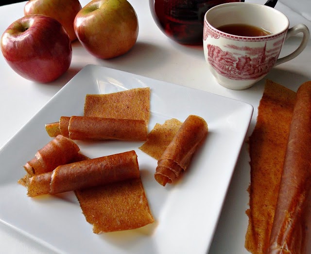 Cleo Coyle A Writer's Snack Easy Apple Sauce Fruit RollUps by Cleo Coyle