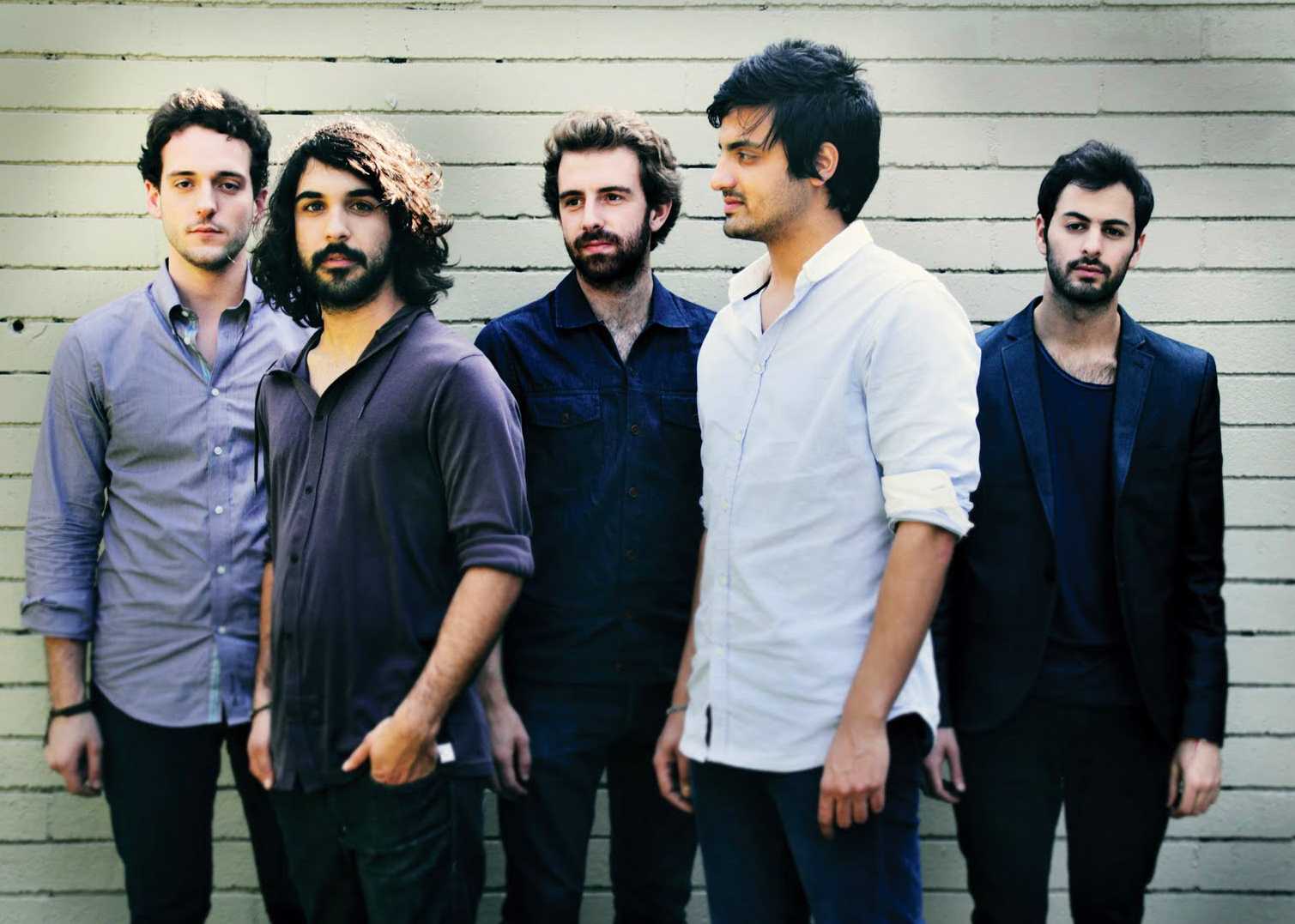 Silence In The Dark † Young The Giant