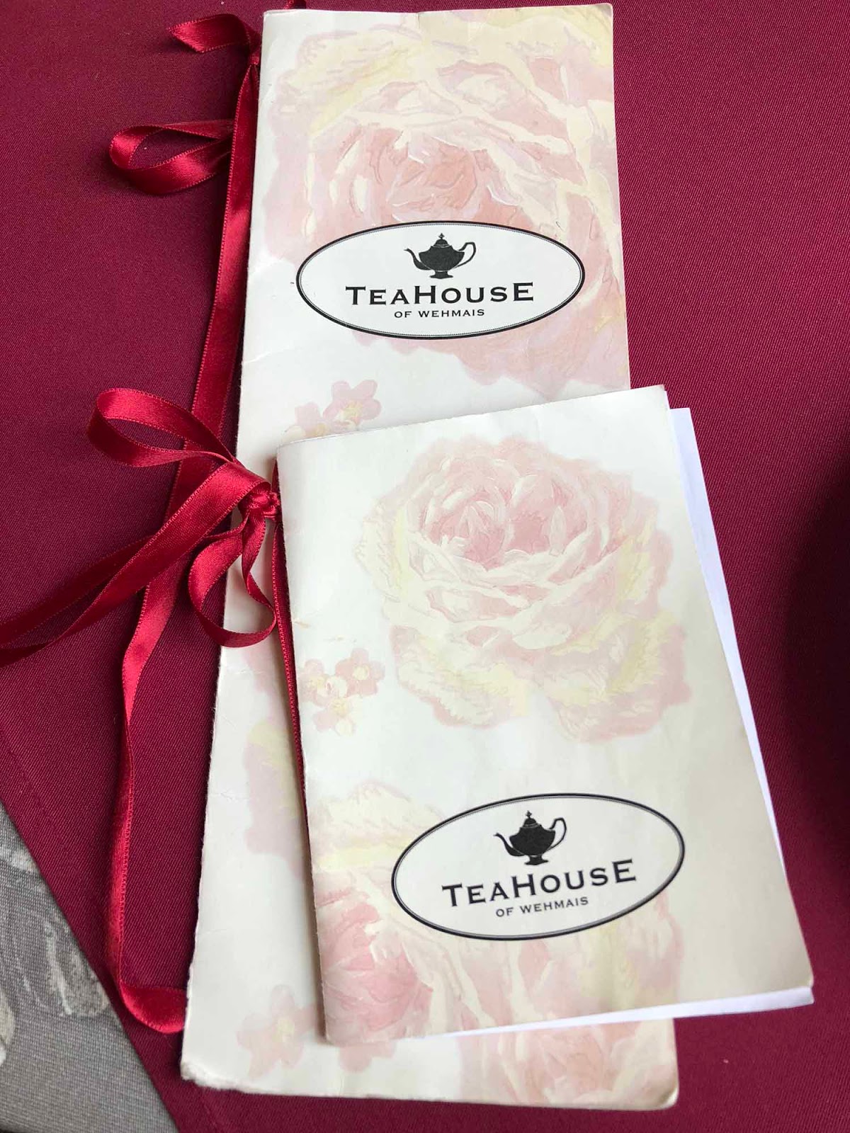 Ruoka- ja teelistat Menu