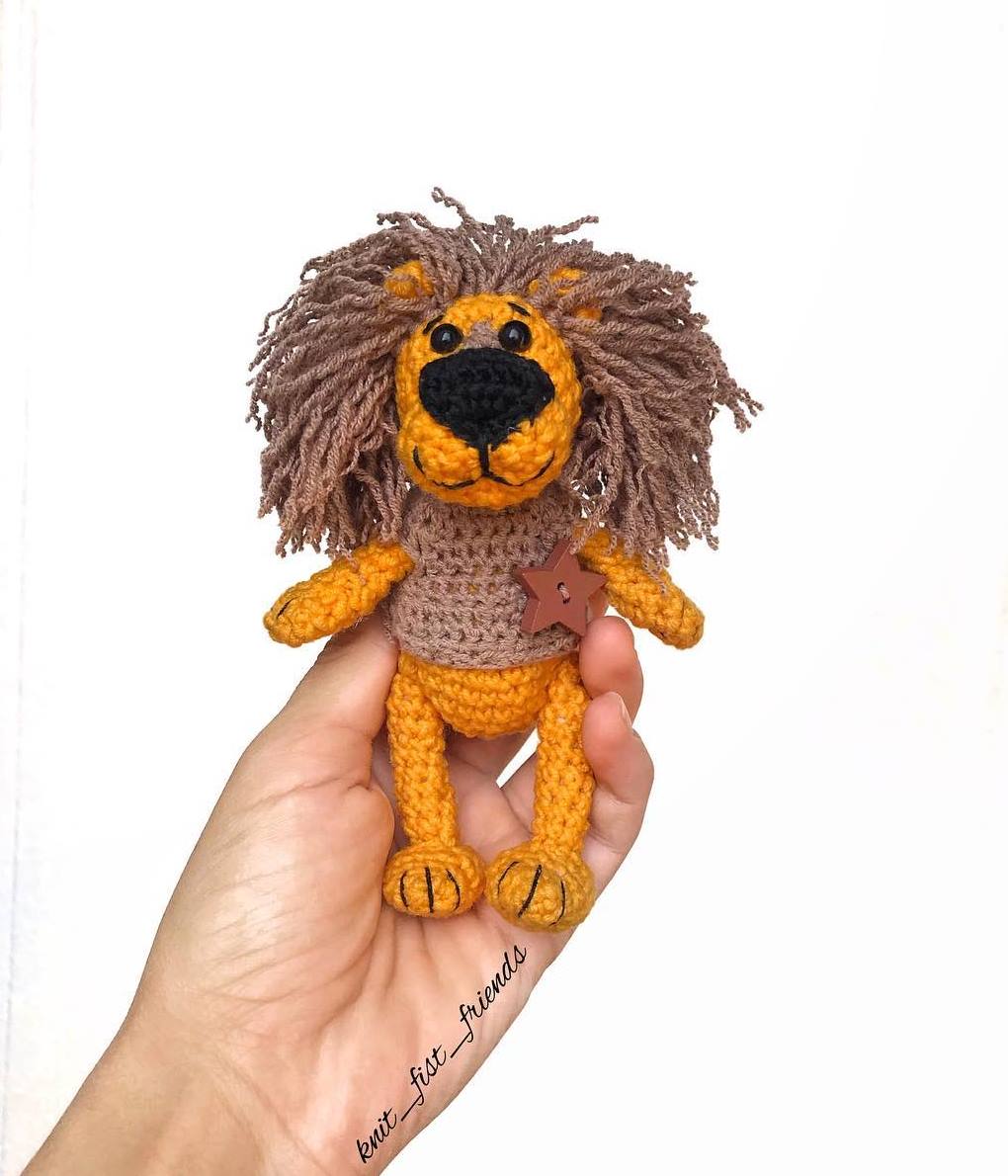 Лев амигуруми крючком