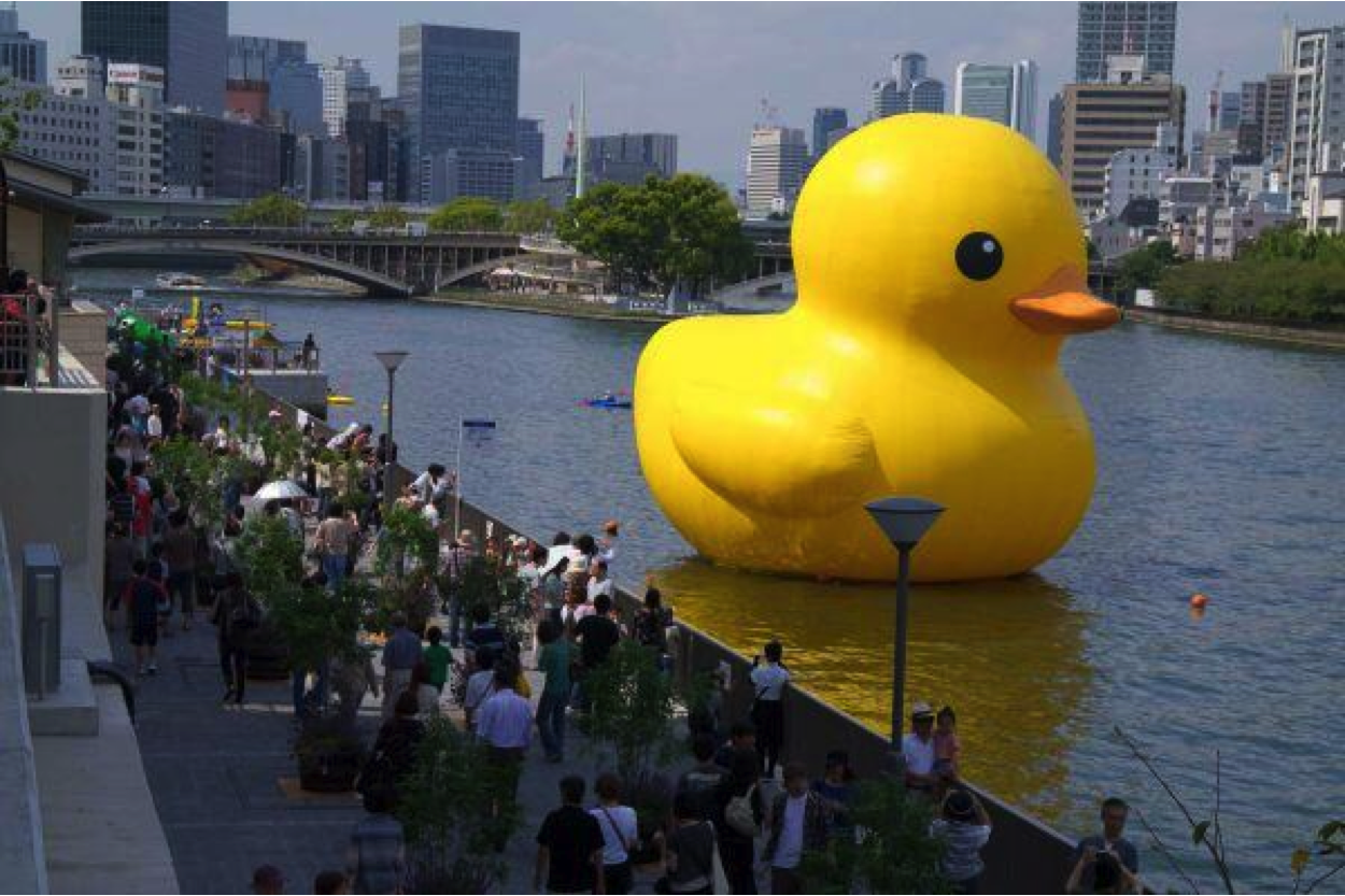 Long island duck. Флорентин хоффман уточка. Big duck. Big duck. Павильон большая утка.