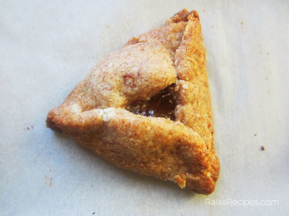 Cinnamon Apricot Hamantaschen