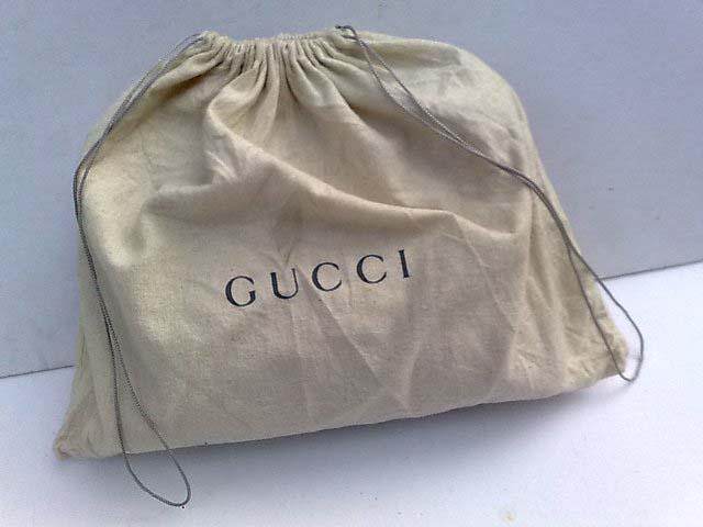 JohairiStore: Authenthic GUCCI Plus Sling Bag (SOLD)