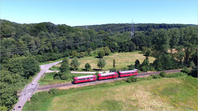 Der Teckel am BÜ Gut Rocholz