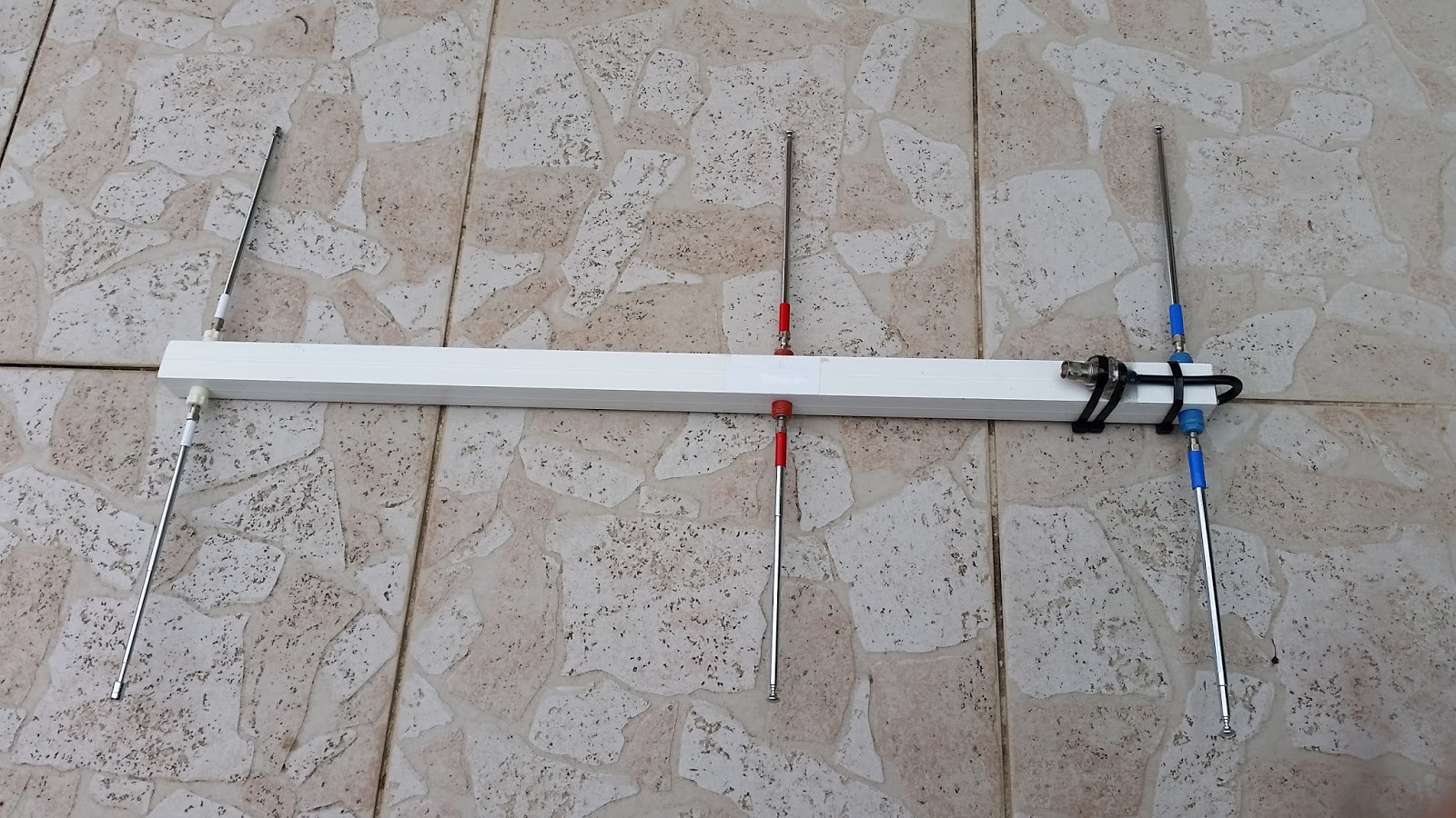 Radioamateur Fabrication antenne VHF 3 éléments télescopiques pour le portable