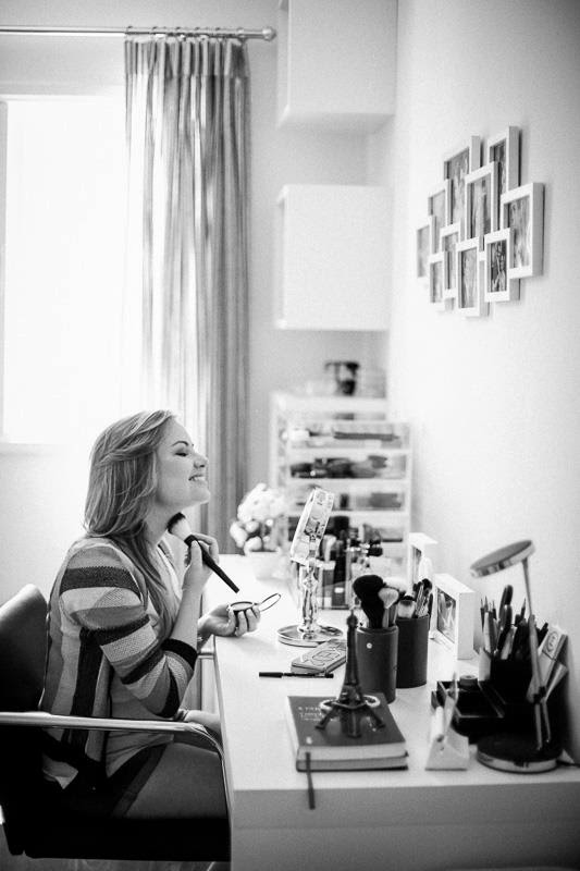 blog-de-casamento-esession-ensaio-em-casa-home-sweet-home-bodas-de-papel-quarto-penteadeira-2 esession-ensaio-casa-home-sweet-home-bodas-papel-quarto-penteadeira-2