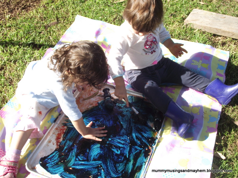 Easy ideas for Toddler Messy Play! - The Empowered Educator