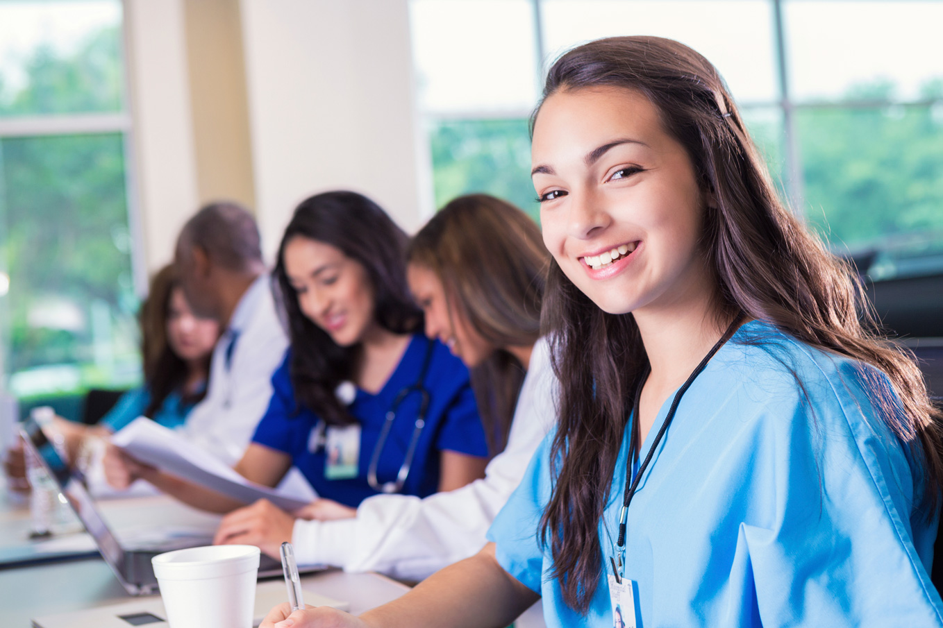 Advantages Of Pursuing Nursing Education Nursing Art