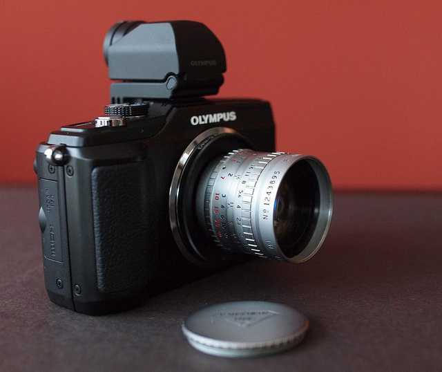 WEAR DIFFERENT: Olympus E-PL2