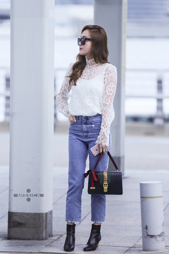 Jessica Airport Fashion 2017 - Official Korean Fashion