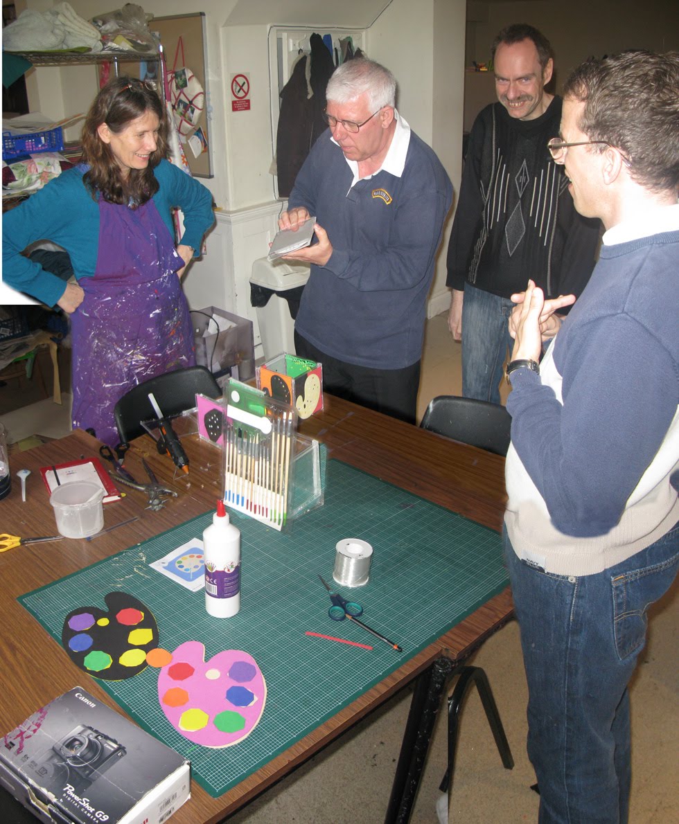 Level Best Art Cafe Artist Palette Table Centres